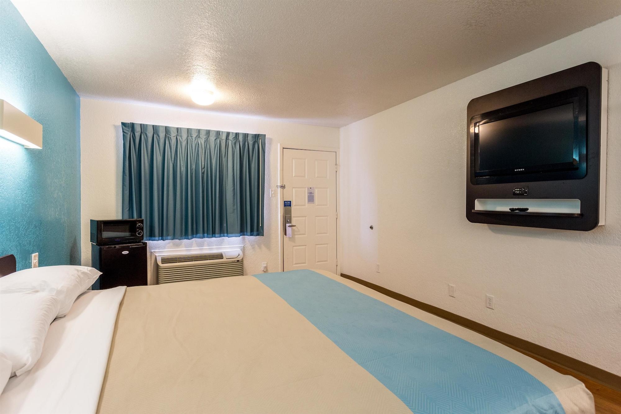 6-bryan, Tx - College Station Hotel 2*
