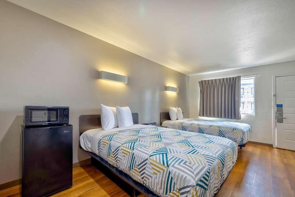 6-bryan, Tx - College Station Hotel 2*