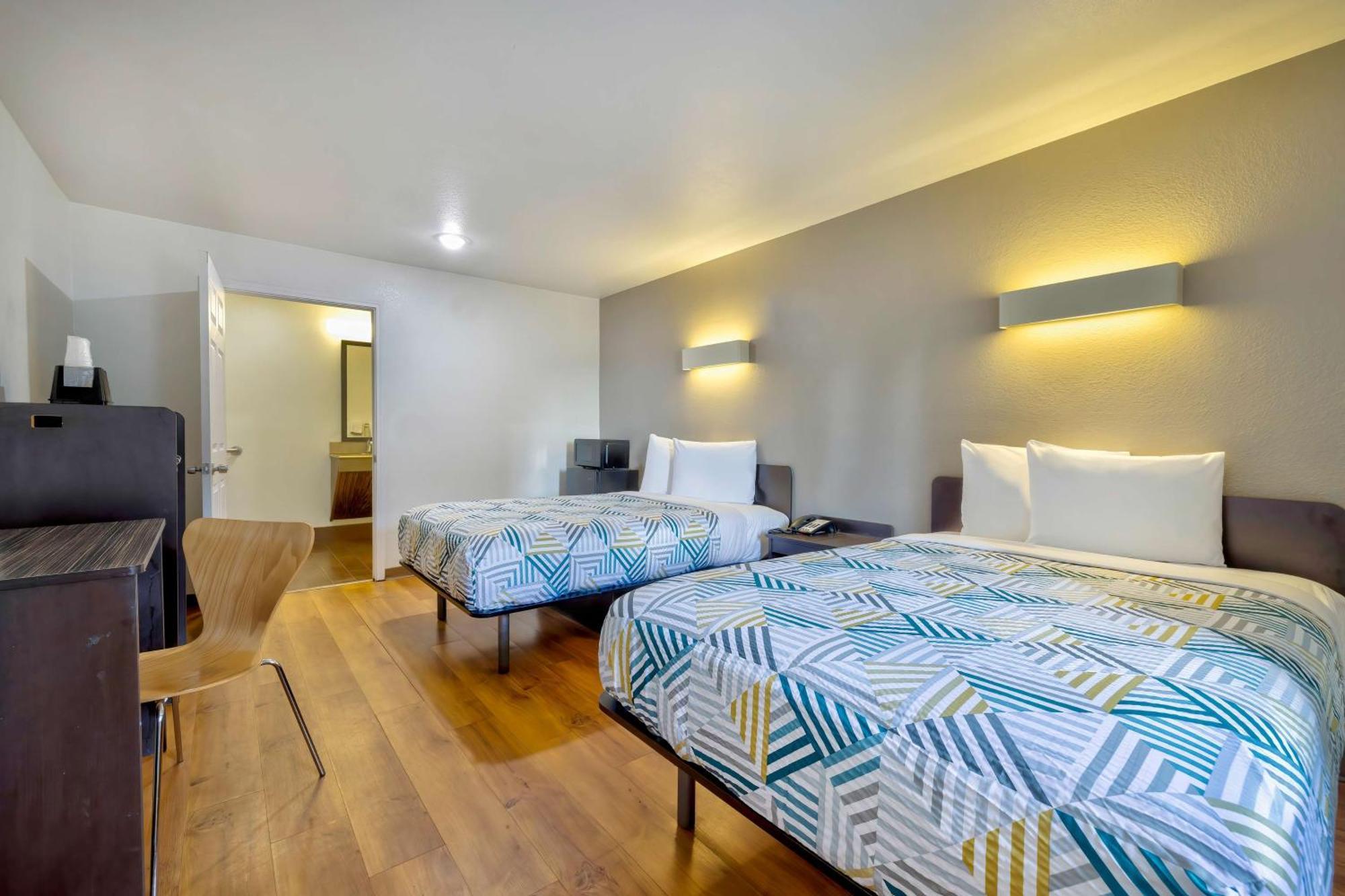 6-bryan, Tx - College Station Hotel 2*
