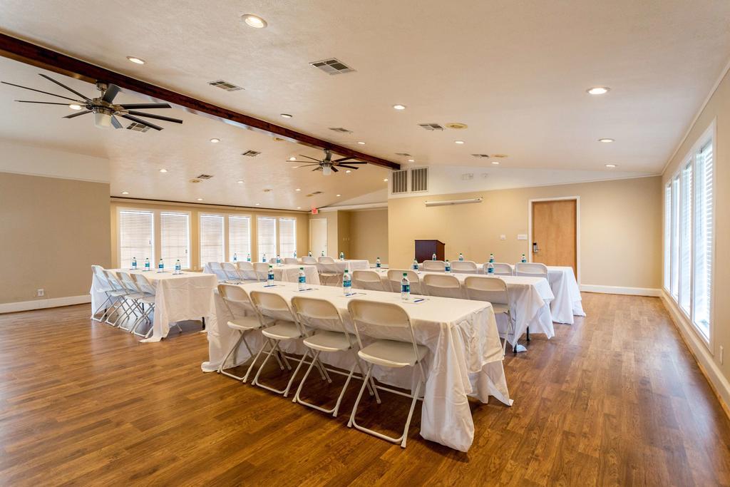 Hotel 6-bryan, Tx - College Station Bryan